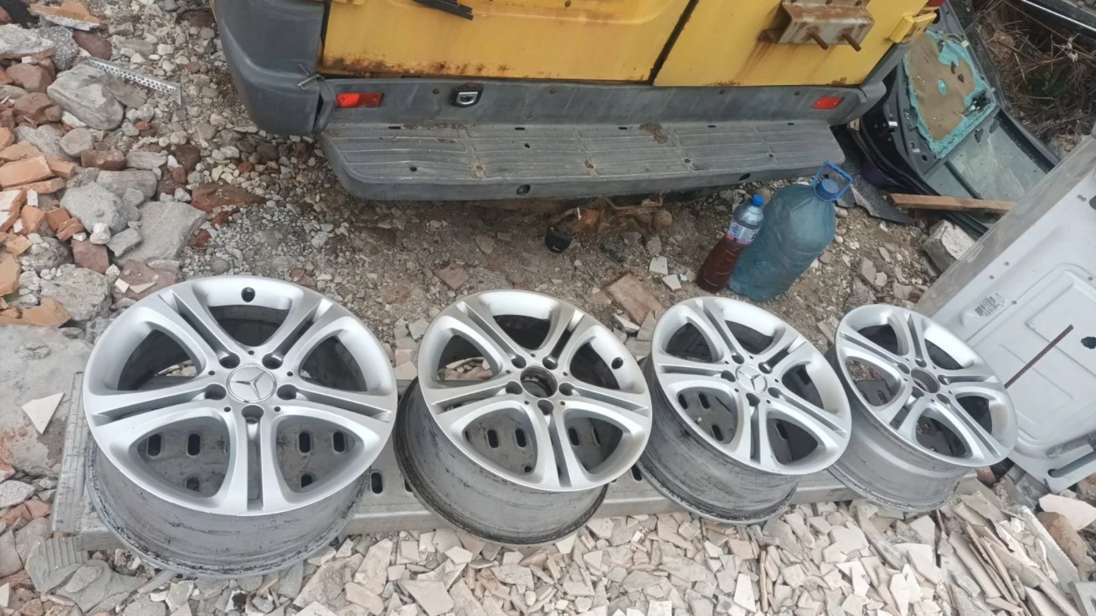 Джанти за Mercedes-Benz A 220, снимка 2 - Гуми и джанти - 54050795