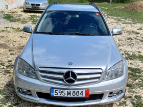 Mercedes-Benz C 220 Mercedes-Benz C220 CDI -646-НАВИ-КОЖА- AVANGARDE -, снимка 9 - Автомобили и джипове - 45457646