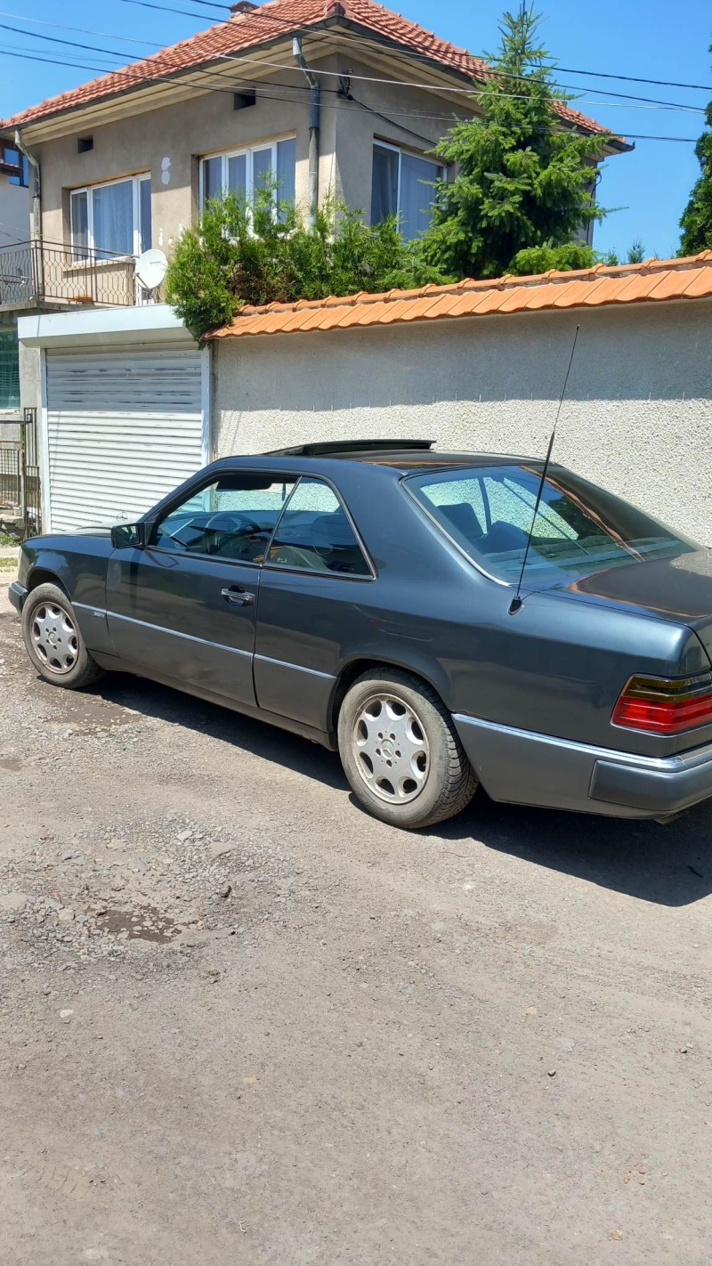 Mercedes-Benz 124, снимка 2 - Автомобили и джипове - 46280337