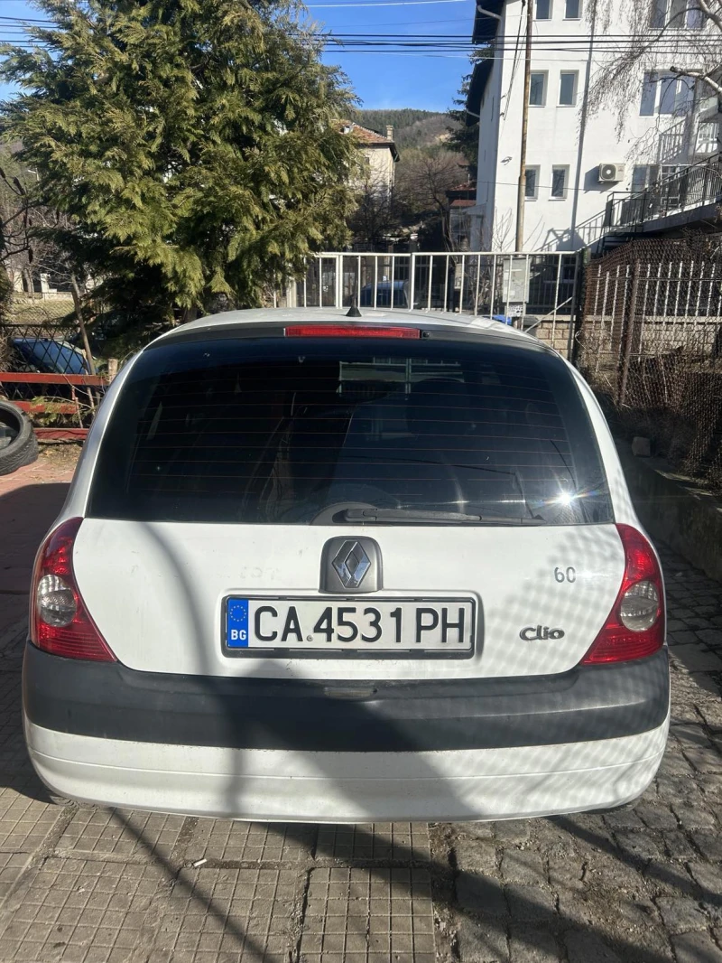 Renault Clio 1.5 dci, снимка 3 - Автомобили и джипове - 47454987