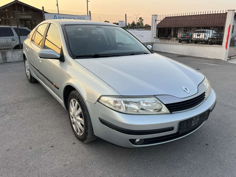 Renault Laguna 1.8I 121кс КЛИМАТРОНИК, снимка 3 - Автомобили и джипове - 47145019