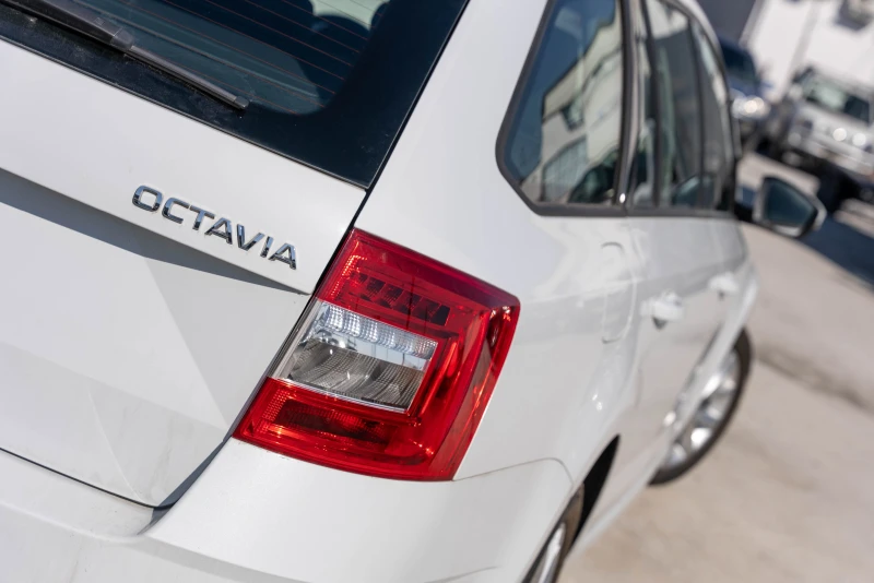Skoda Octavia 1.6 TDI, снимка 3 - Автомобили и джипове - 51505634