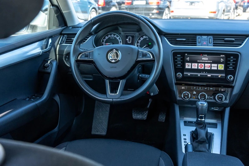 Skoda Octavia 1.6 TDI, снимка 17 - Автомобили и джипове - 51505634