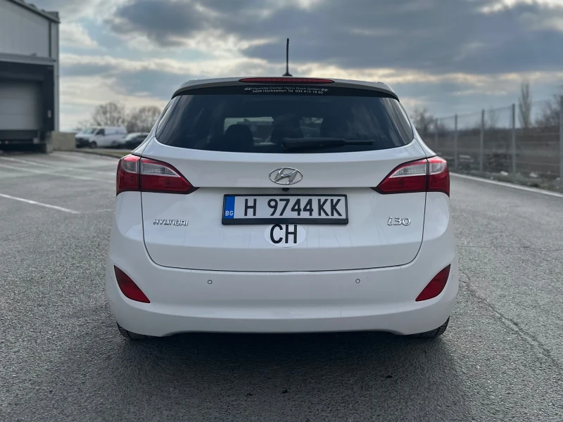 Hyundai I30 1.6Бензин/Автомат/FACELIFT/FULL, снимка 8 - Автомобили и джипове - 48561146