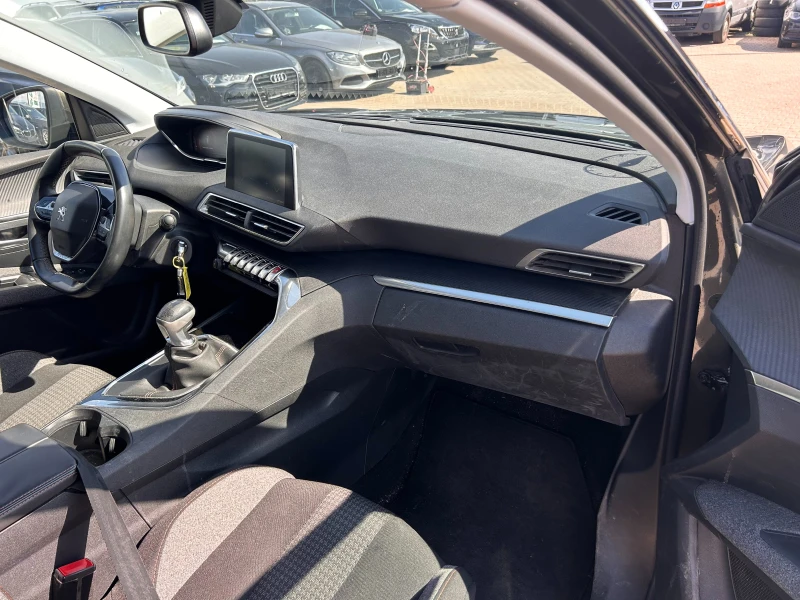 Peugeot 3008 1.2i NAVI EURO 6, снимка 10 - Автомобили и джипове - 50989981