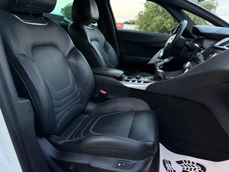 Citroen DS5 2.0 HDi Кожа Подгрев Хед Ъп Камера , снимка 12 - Автомобили и джипове - 51131893