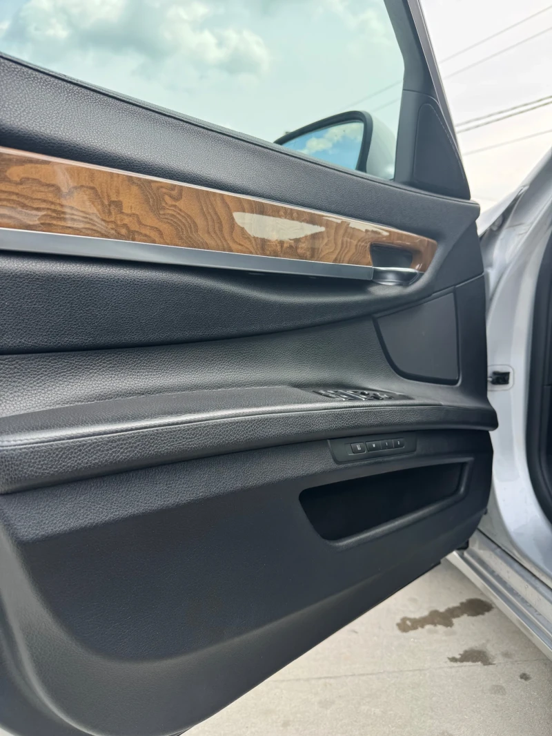 BMW 730 3.0d 245HP, снимка 5 - Автомобили и джипове - 52241727