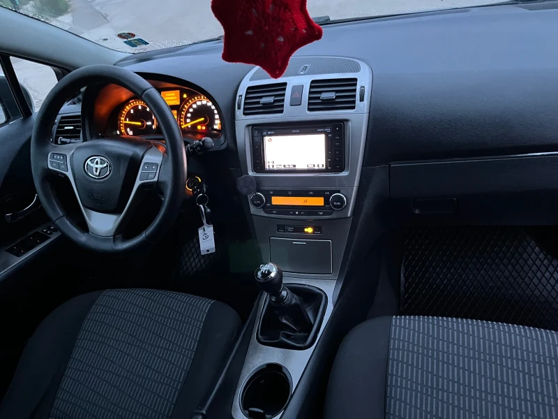 Toyota Avensis 2.0 D4d 126кс Внос Германия, снимка 7 - Автомобили и джипове - 52554360