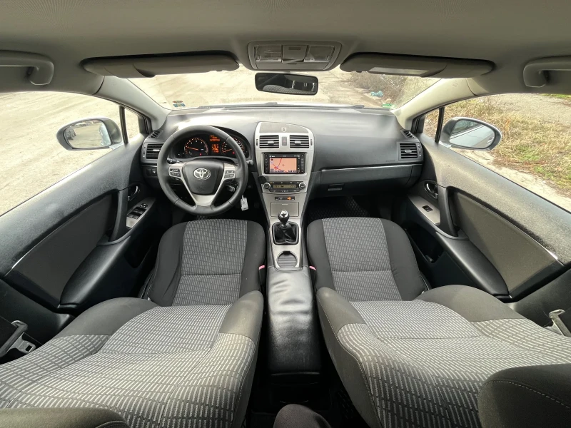 Toyota Avensis 2.0 D4d 126кс Внос Германия, снимка 9 - Автомобили и джипове - 52554360