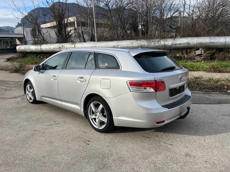 Toyota Avensis 2.0 D4d 126кс Внос Германия, снимка 4 - Автомобили и джипове - 52554360