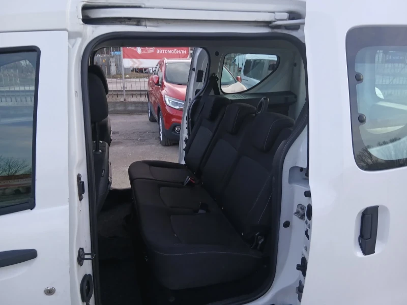 Dacia Dokker 1.6 I, снимка 9 - Автомобили и джипове - 52816434