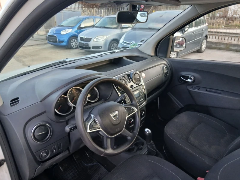 Dacia Dokker 1.6 I, снимка 5 - Автомобили и джипове - 52816434