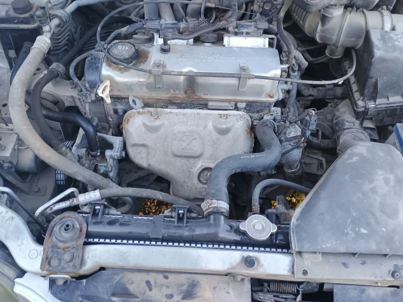 Mitsubishi Space star, снимка 5 - Автомобили и джипове - 52938583