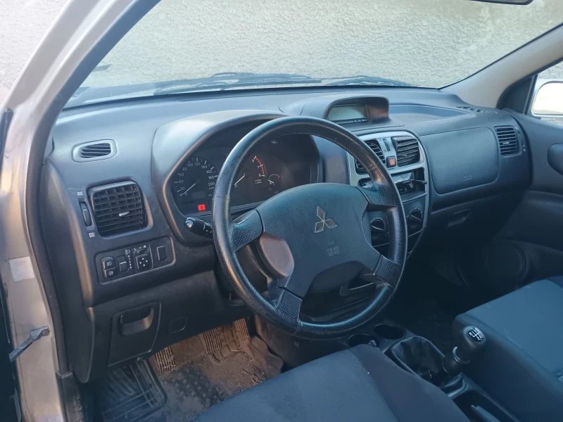 Mitsubishi Space star, снимка 6 - Автомобили и джипове - 52938583
