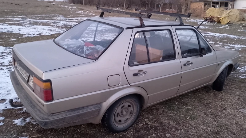 VW Jetta, снимка 5 - Автомобили и джипове - 53042546