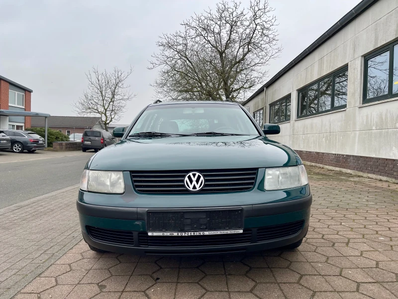 VW Passat 1.6 Benzin 102hp, снимка 3 - Автомобили и джипове - 53435091