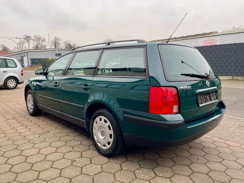 VW Passat 1.6 Benzin 102hp, снимка 9 - Автомобили и джипове - 53435091