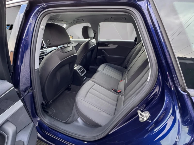 Audi A4 35TDi MILD HYBRID ДИСТРОНИК АВТОМАТИК НАВИГАЦИЯ, снимка 16 - Автомобили и джипове - 53499538