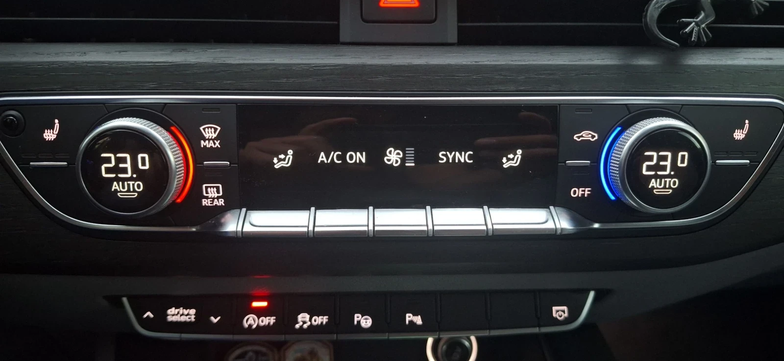 Audi A4 Advanced* ACC* CAM360* Virtual* Head-up* Matrix LE | Mobile.bg   16