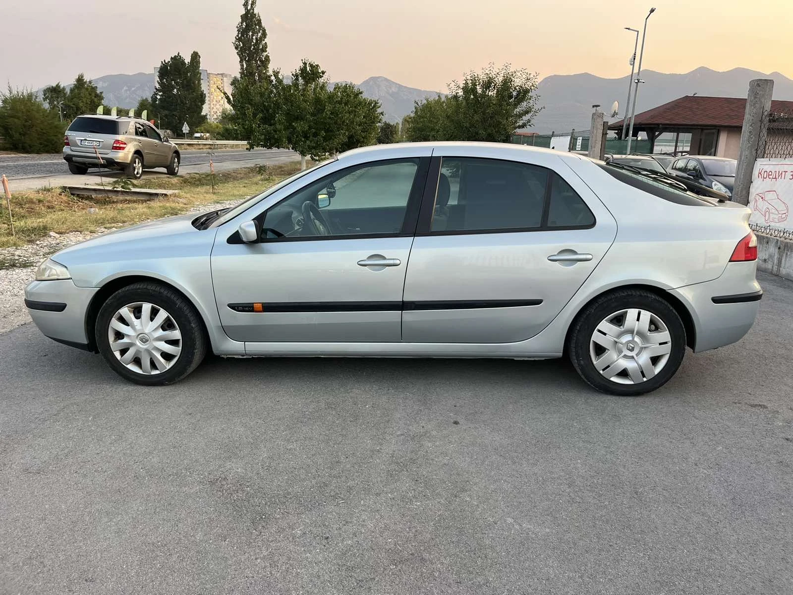 Renault Laguna 1.8I 121кс КЛИМАТРОНИК - изображение 6