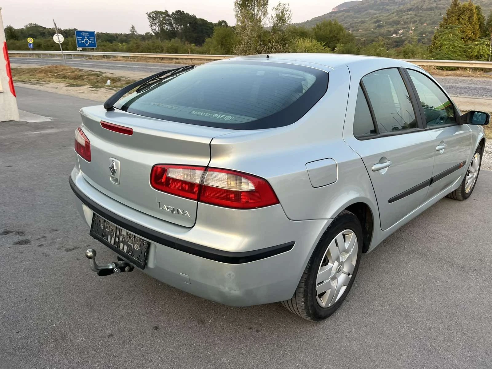 Renault Laguna 1.8I 121кс КЛИМАТРОНИК - изображение 4