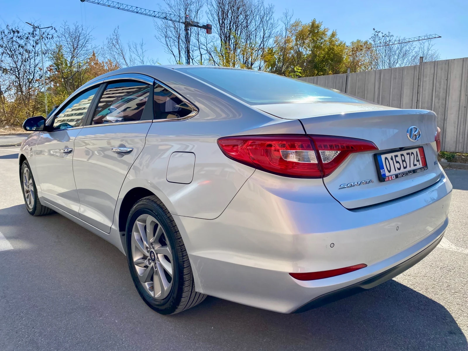 Hyundai Sonata 2.0 LPI-Само ГАЗ , Автопилот, Камера, Мултимедия - изображение 4