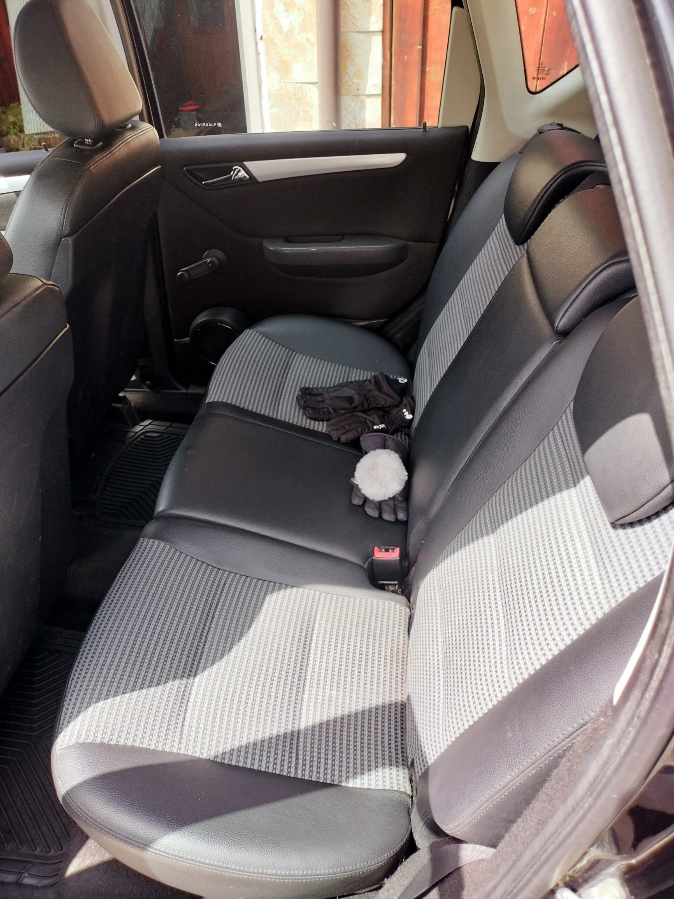 Mercedes-Benz A 180  - изображение 6