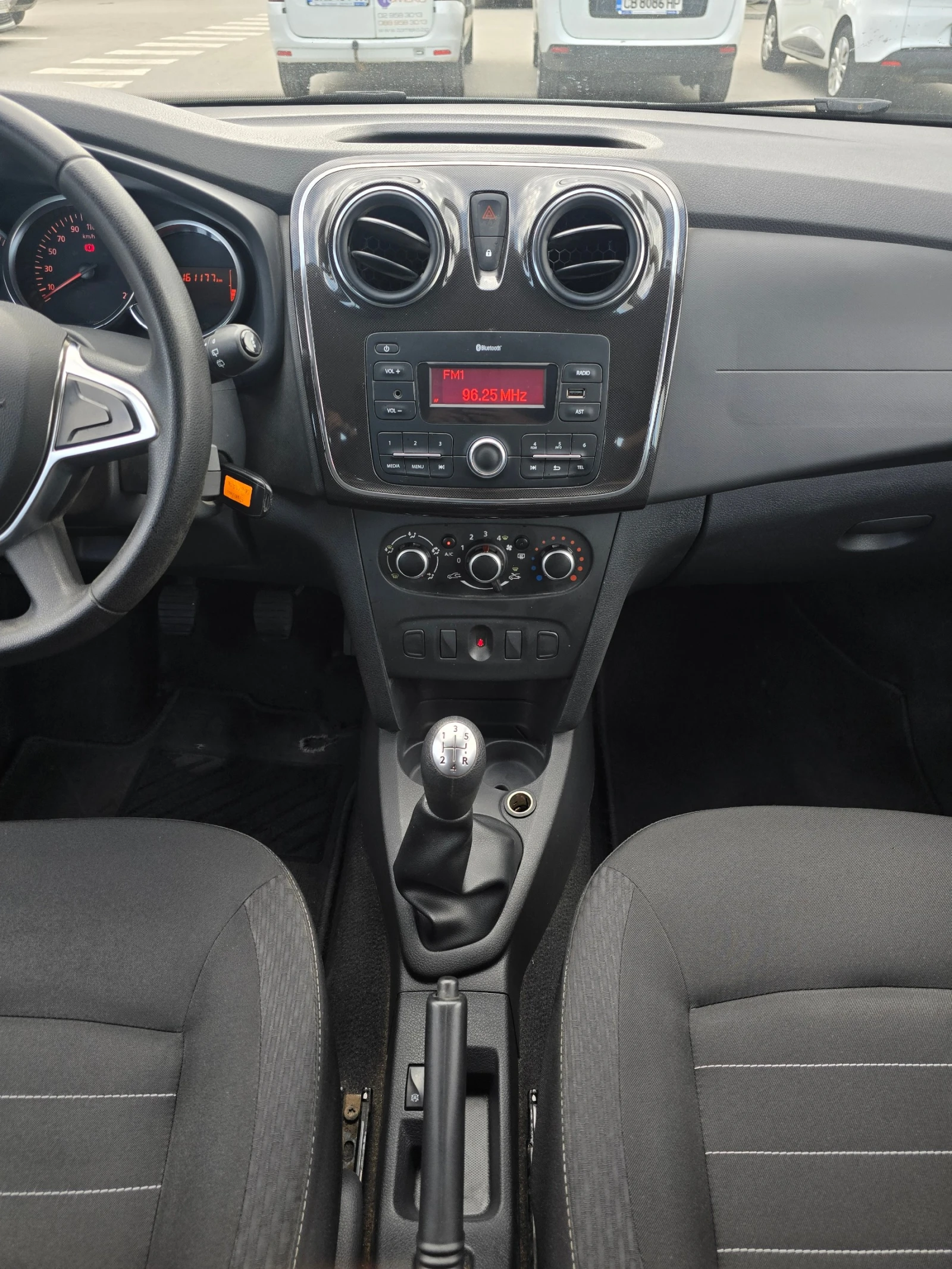 Dacia Sandero 1.5 dCi - изображение 9