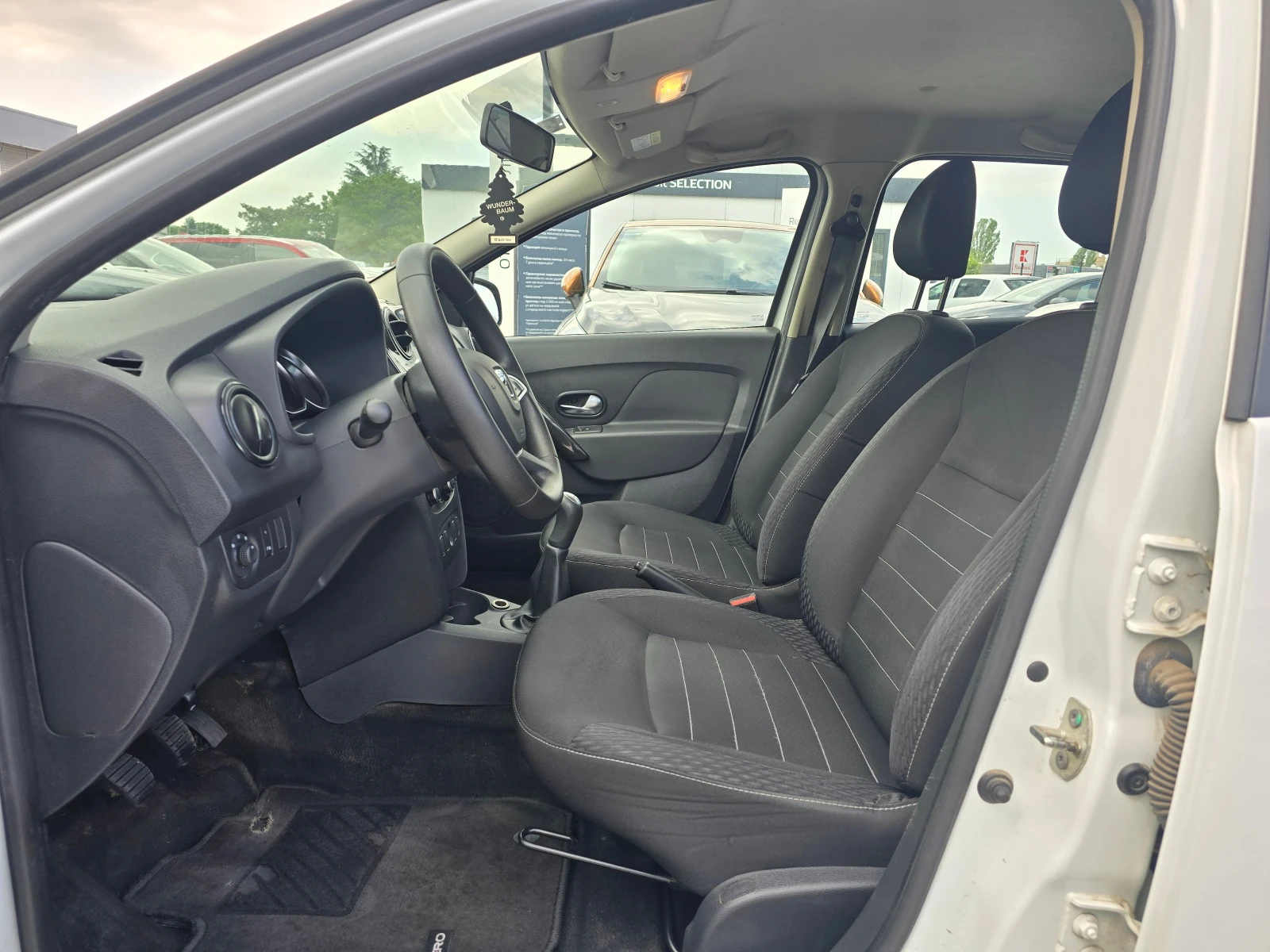 Dacia Sandero 1.5 dCi - изображение 6