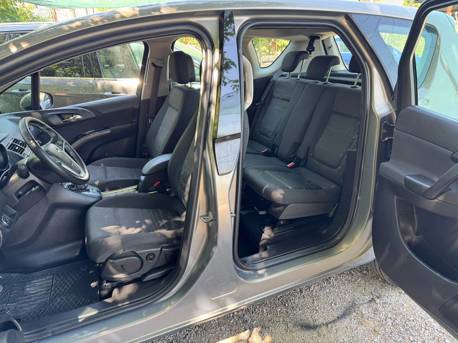 Opel Meriva 1.6DTL-EURO 6 - изображение 9