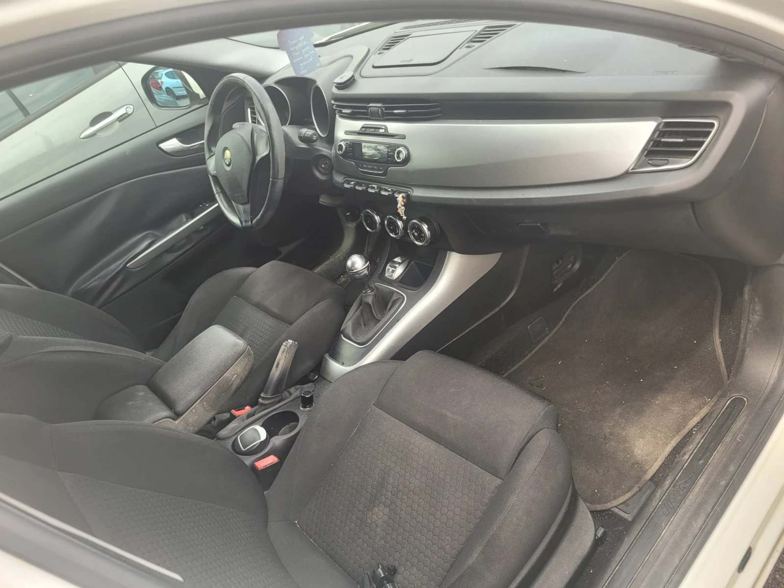 Alfa Romeo Giulietta 1.6 105 kc - изображение 7