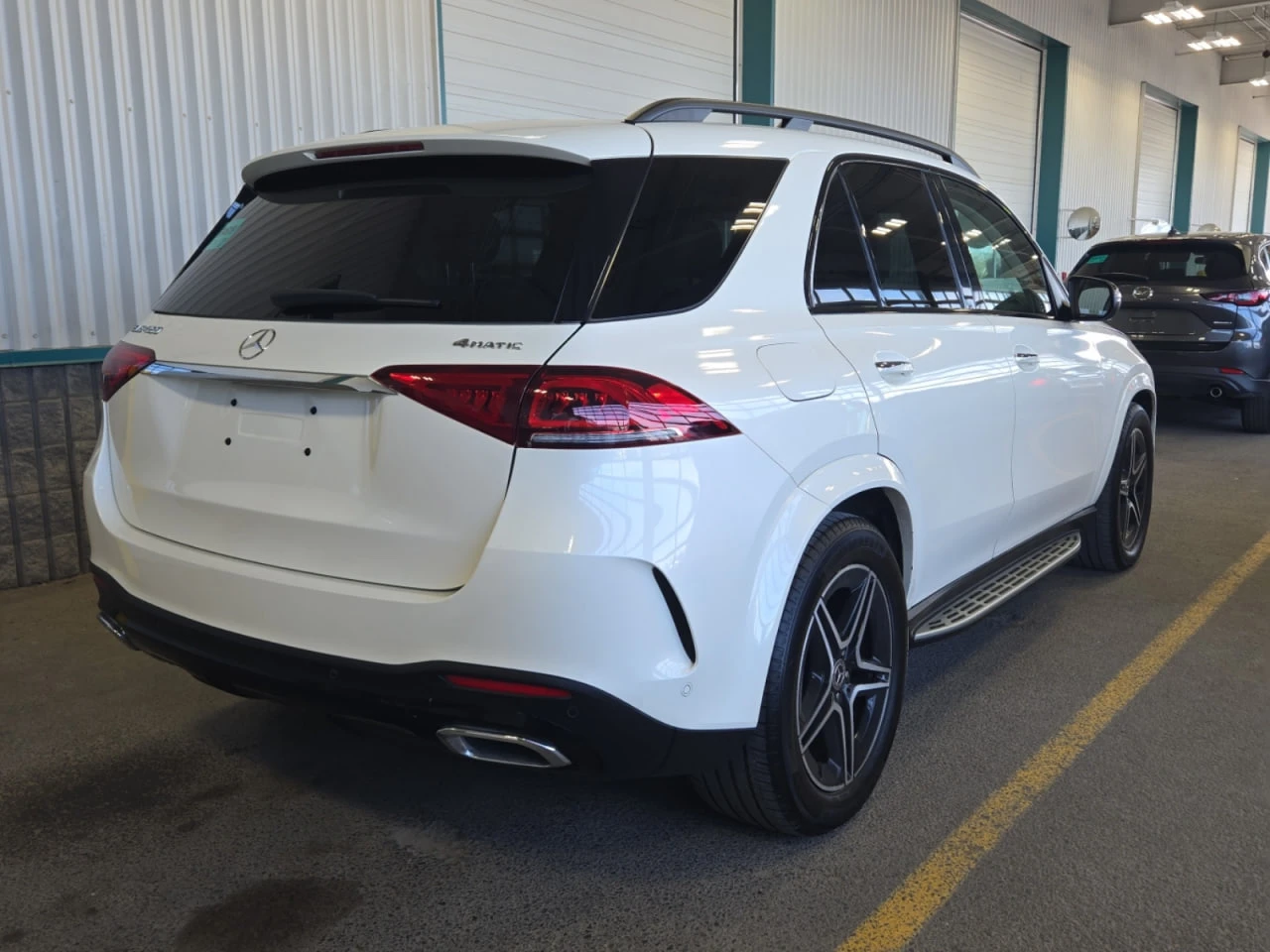 Mercedes-Benz GLE 450 * АВТО КРЕДИТ* ЦЕНА ДО БГ * СЕРВИЗНА ИСТОРИЯ *  - изображение 3