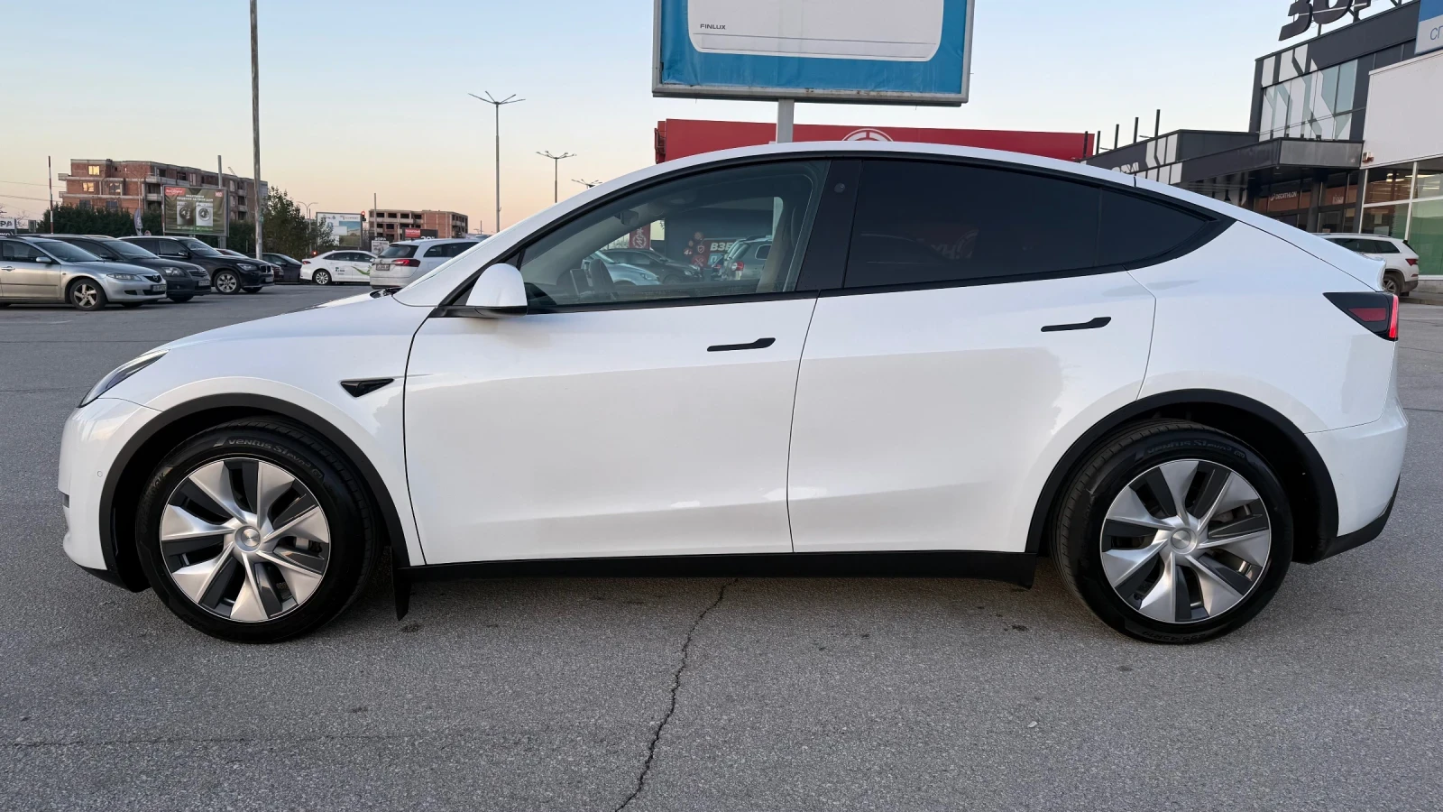 Tesla Model Y LONG RANGE DUAL MOTOR AWD  | Mobile.bg   2