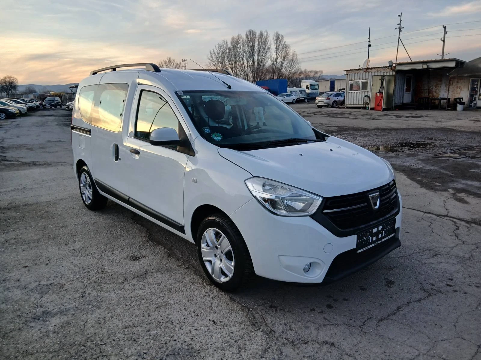 Dacia Dokker 1.6 I | Mobile.bg � ����������� 2