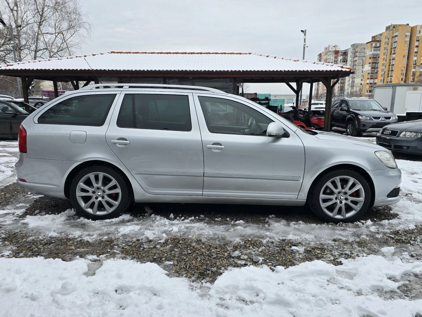 Skoda Octavia 2.0TDI VRS DSG - изображение 6