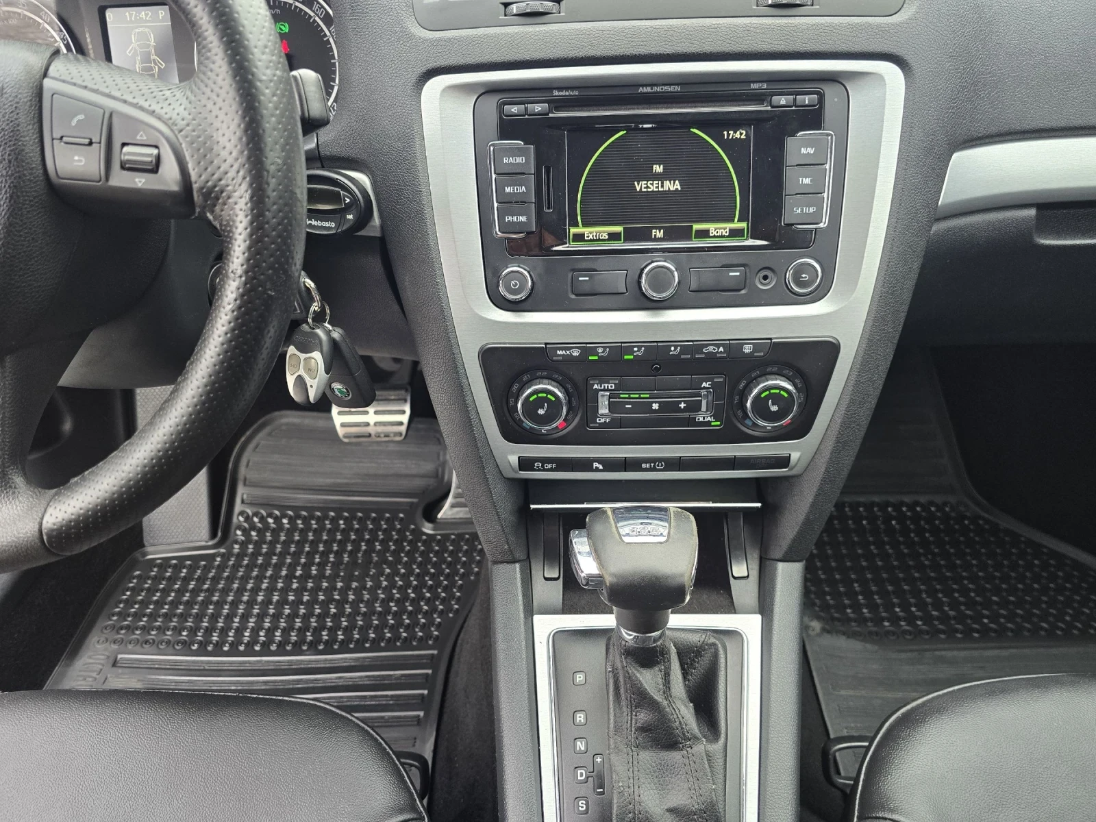 Skoda Octavia 2.0TDI VRS DSG - изображение 10