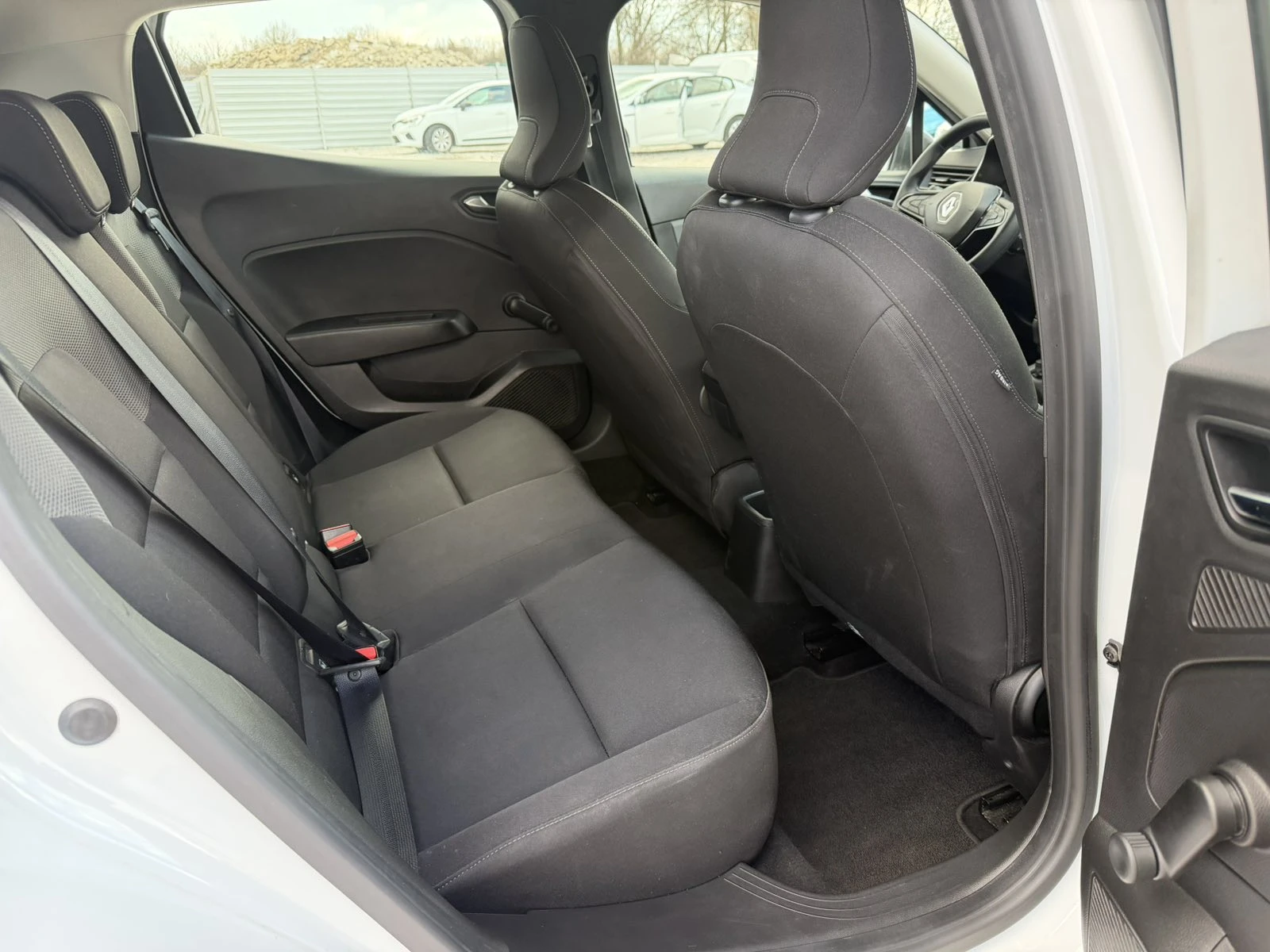 Renault Clio 1.0TCe 92k.c. | Mobile.bg � ����������� 12