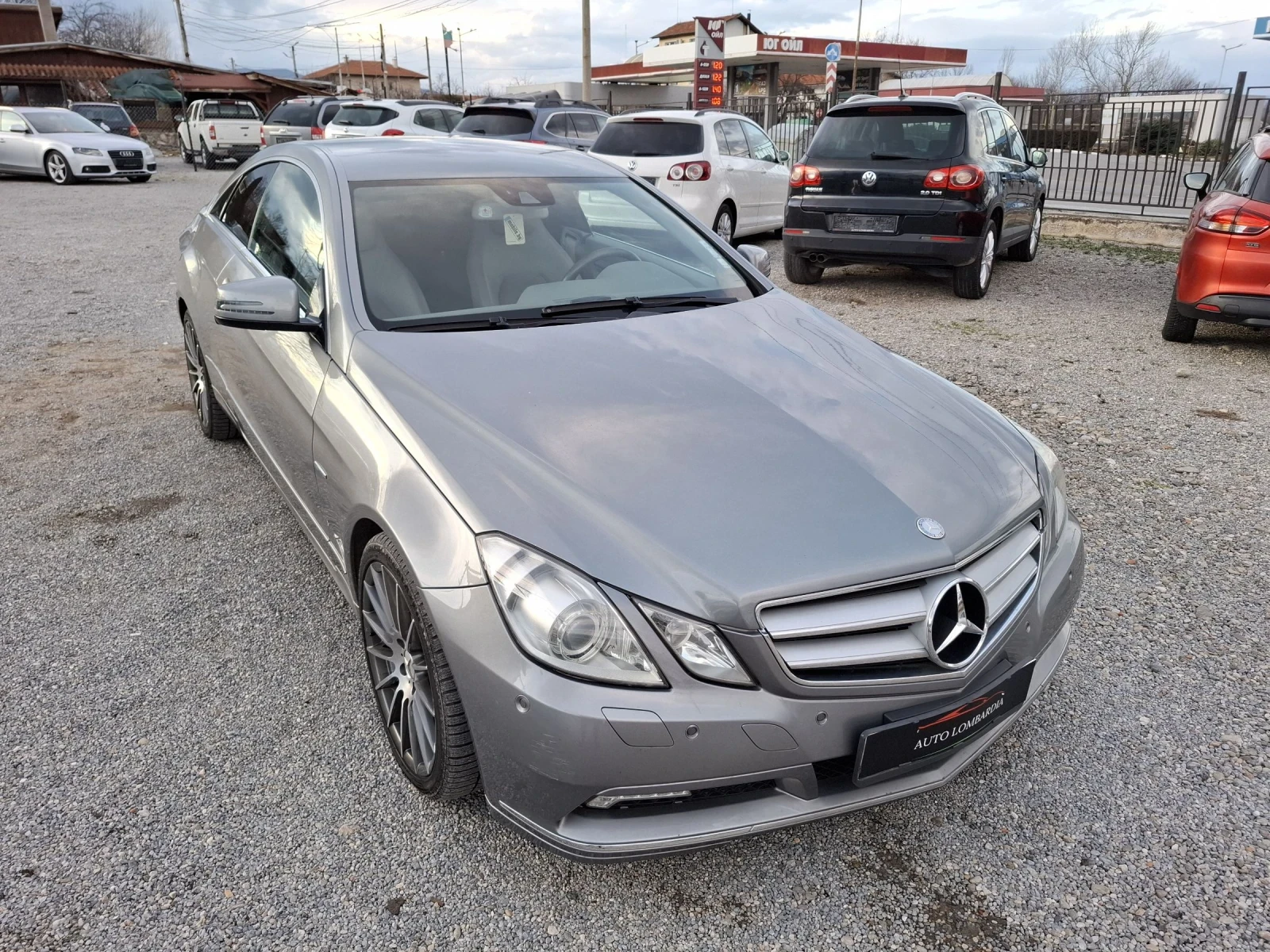 Mercedes-Benz E 220  - изображение 3