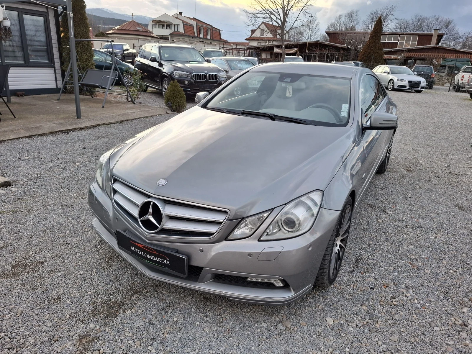 Mercedes-Benz E 220  - изображение 2