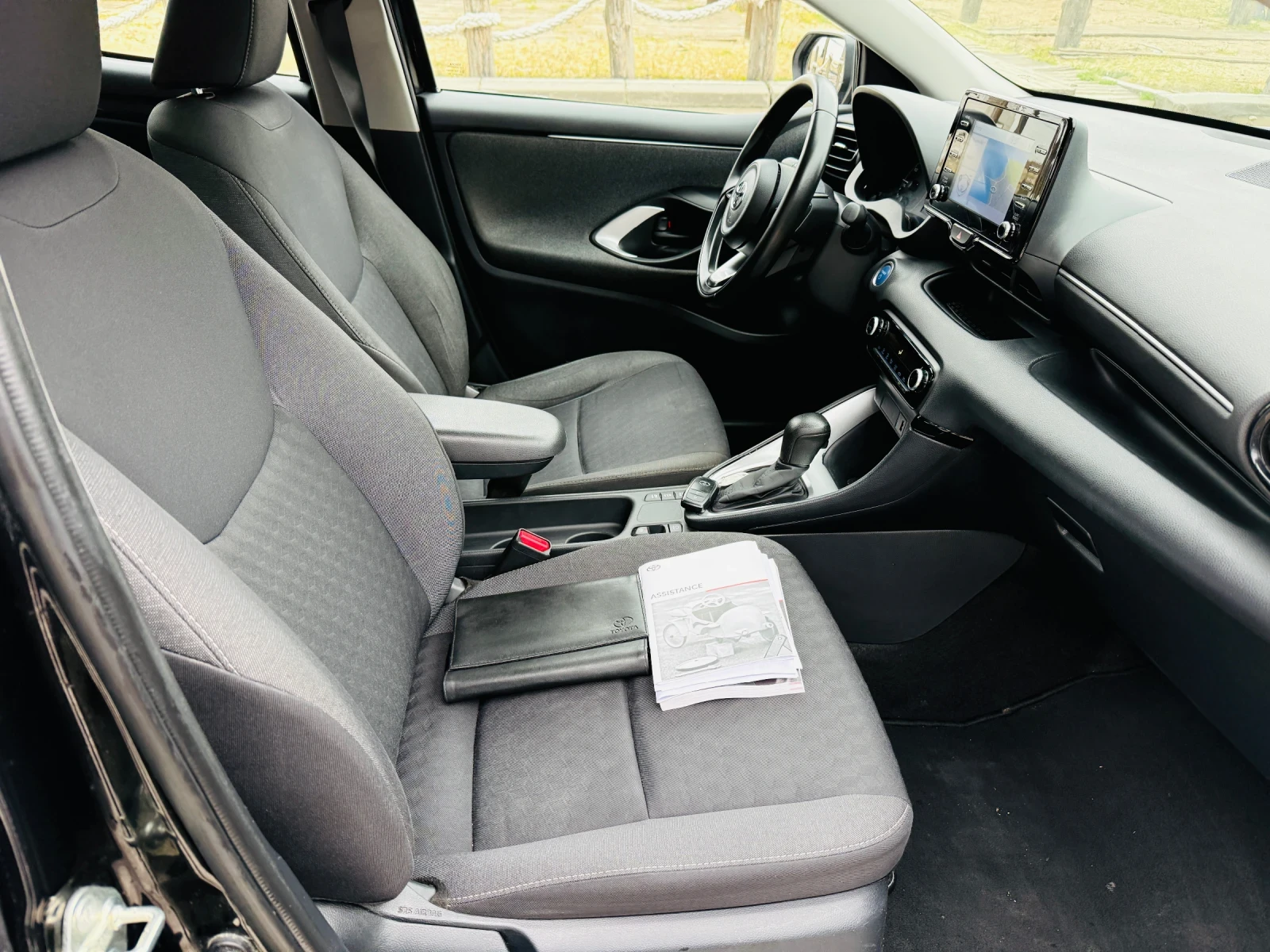 Toyota Yaris 1.5 Hybrid Реални КМ, снимка 9 - Автомобили и джипове - 53770193