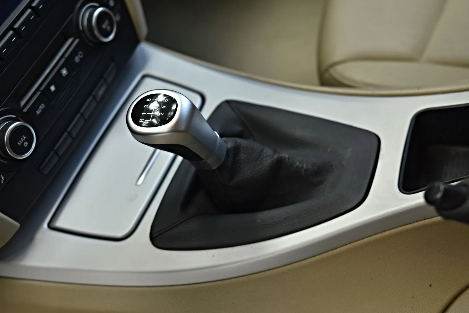 BMW 320 320d, снимка 8 - Автомобили и джипове - 53835741