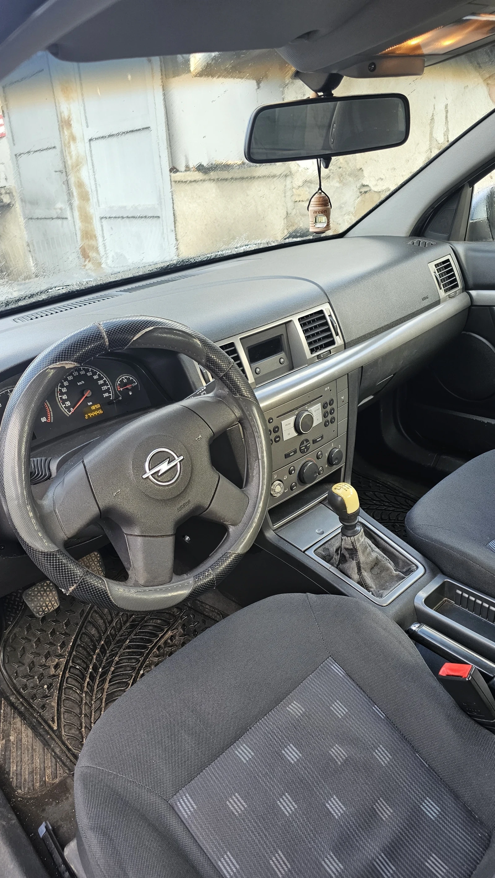 Opel Vectra 1.9 CDTI, снимка 11 - Автомобили и джипове - 53851338