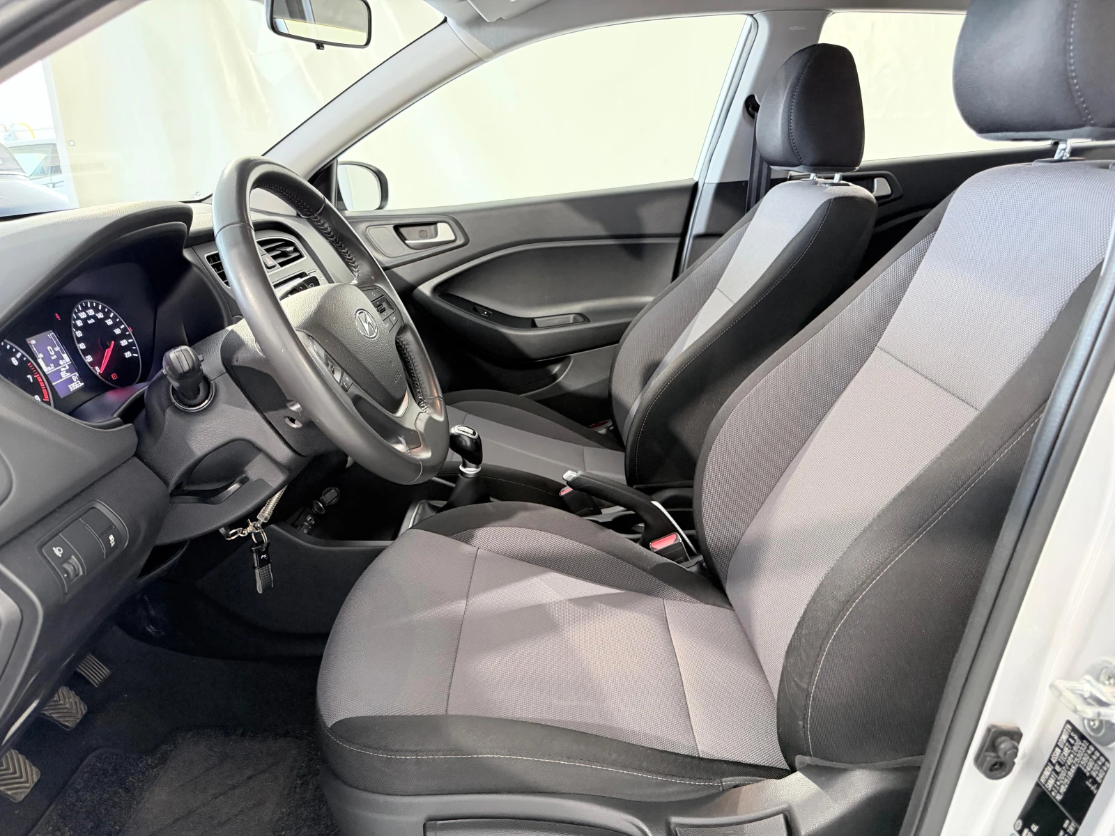 Hyundai I20 1.2 Cool, снимка 11 - Автомобили и джипове - 54255218