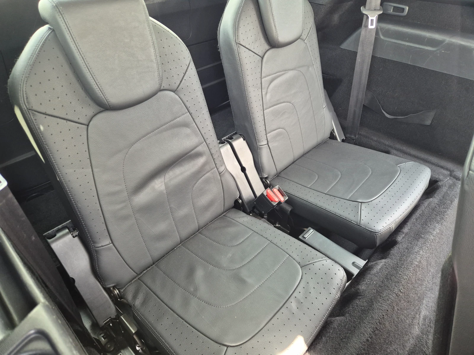 Citroen Grand C4 Picasso 1.6 HDI, снимка 8 - Автомобили и джипове - 54423240
