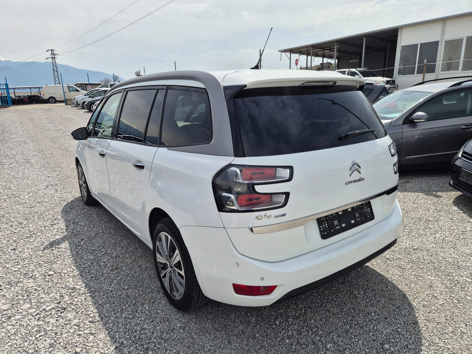 Citroen Grand C4 Picasso 1.6 HDI, снимка 4 - Автомобили и джипове - 54423240