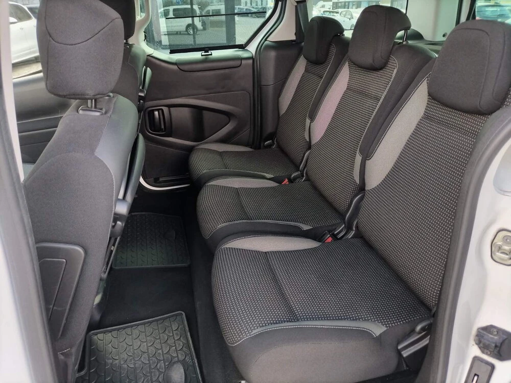 Peugeot Partner 1.6 HDI/120к.с., снимка 15 - Автомобили и джипове - 54644465