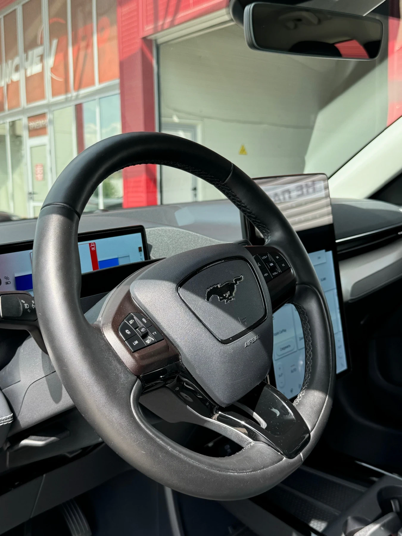 Ford Mustang Mach-E 75 kWn 269к.с., снимка 13 - Автомобили и джипове - 54669578