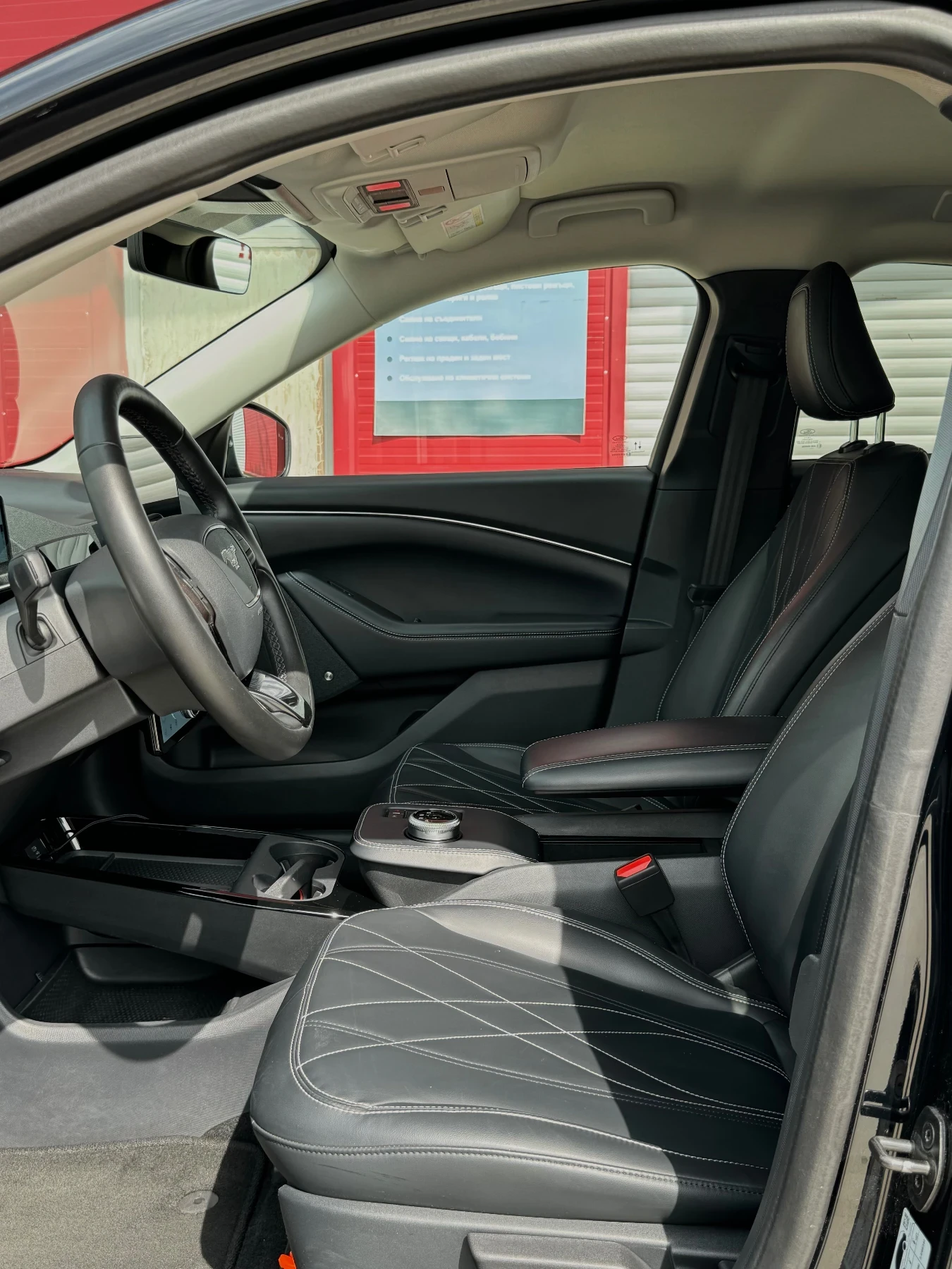 Ford Mustang Mach-E 75 kWn 269к.с., снимка 12 - Автомобили и джипове - 54669578
