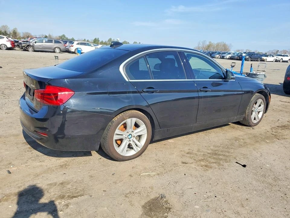 BMW 320, снимка 3 - Автомобили и джипове - 54684701