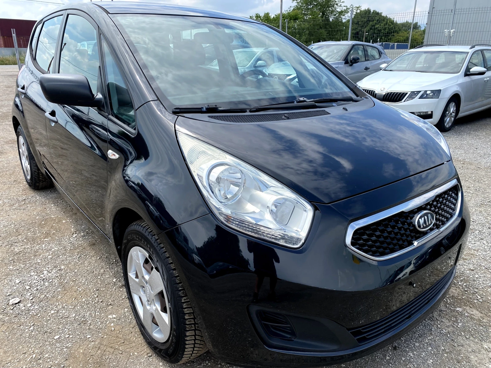 Kia Venga 1.4CRDi 2013г., снимка 6 - Автомобили и джипове - 55009436